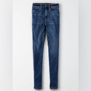 Dark wash skinny jeans